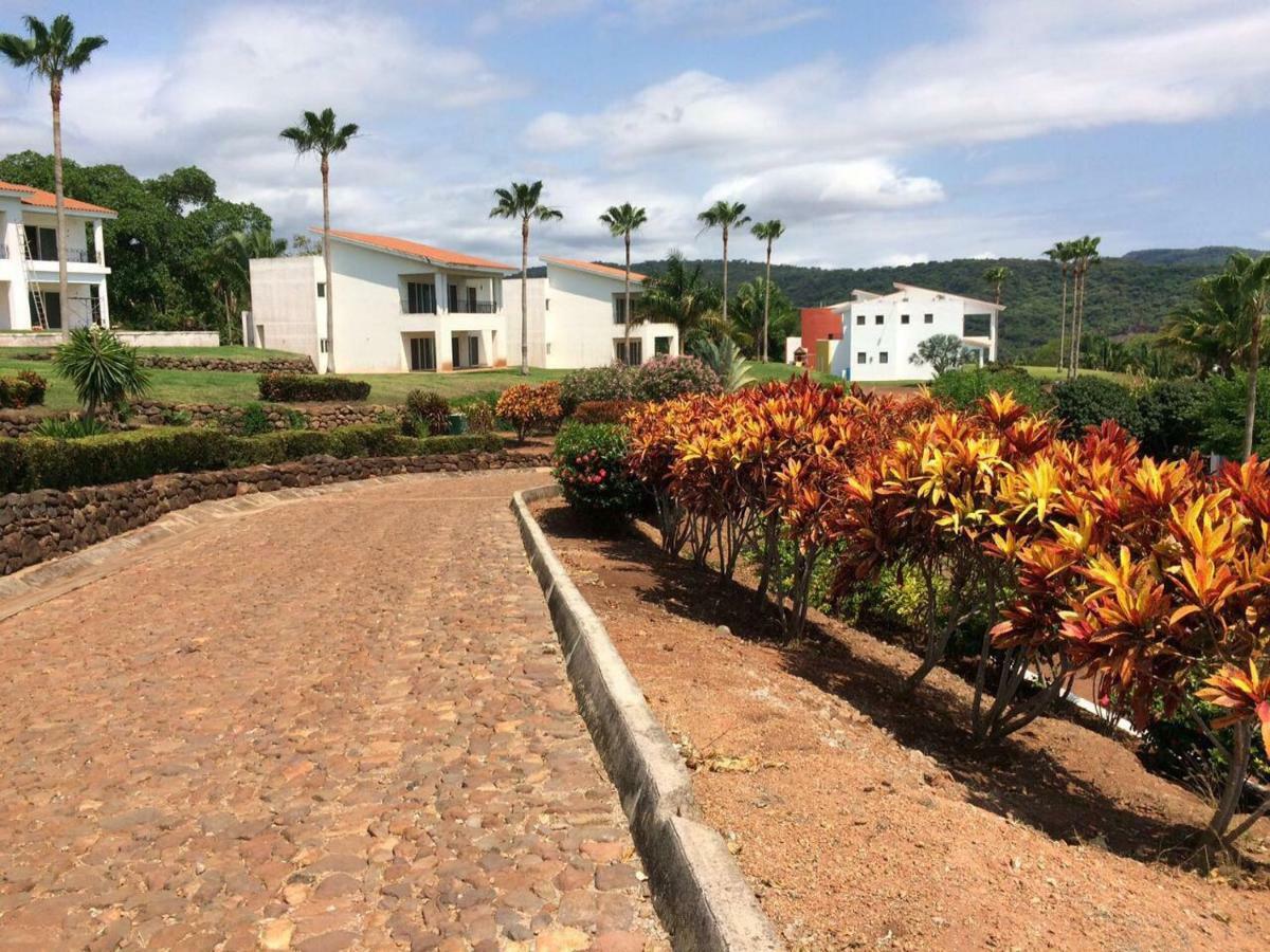 Playa Limoncito Hills Fraccionamiento Vacacional Villas De 2 & 3 Recamaras Con Alberca Privada O Alberca Compartida 외부 사진