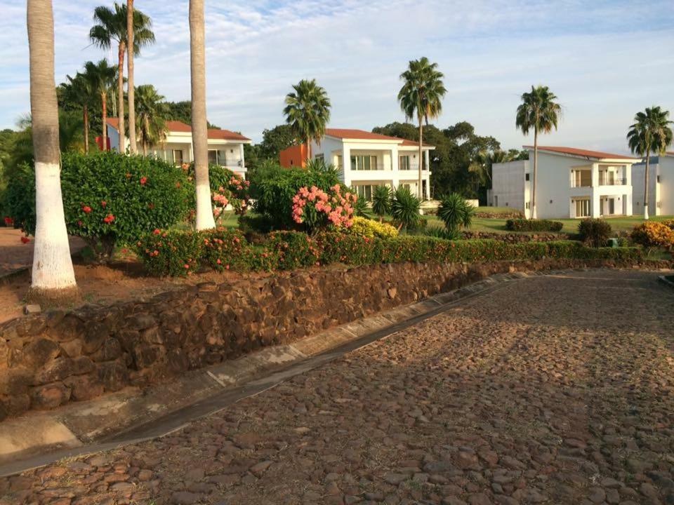 Playa Limoncito Hills Fraccionamiento Vacacional Villas De 2 & 3 Recamaras Con Alberca Privada O Alberca Compartida 외부 사진